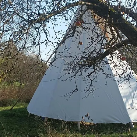 Teepee Na Fléčku Glamping *